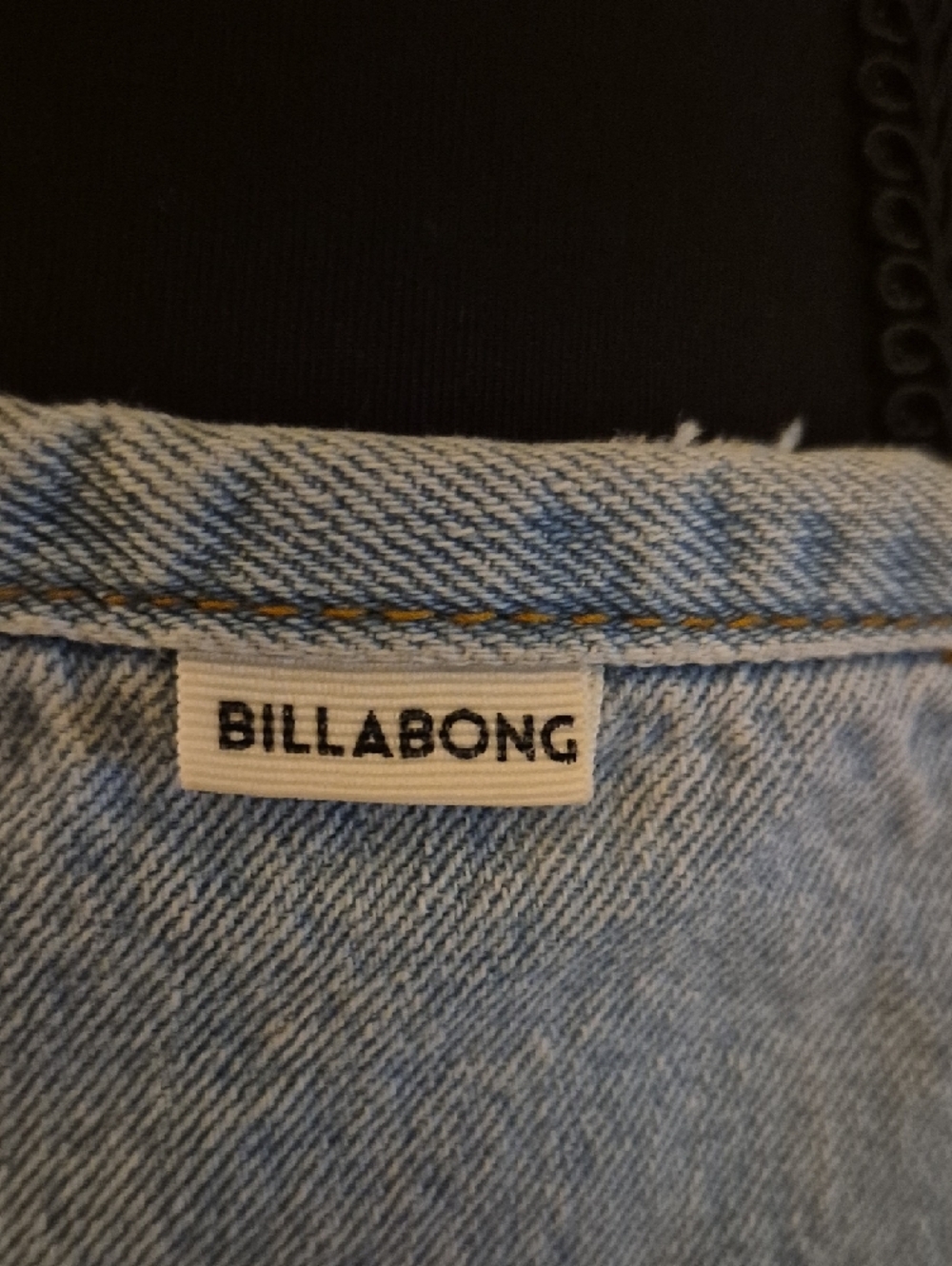 Billabong Light Blue Denim Mini Skirt with Front Pockets - Picture 3 of 3